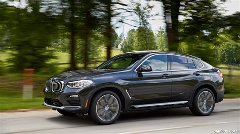 2019 BMW X4 xDrive30i | Front Three-Quarter