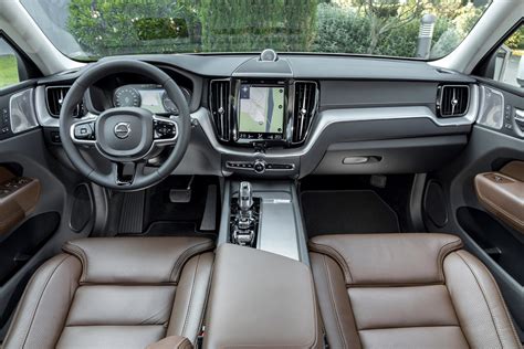 Essai Volvo XC60 hybride : le test complet du SUV Volvo