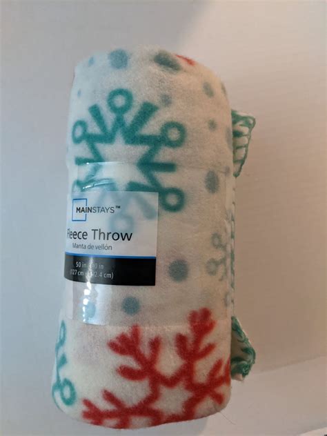 Mainstays Snowflake Blankets | Mercari