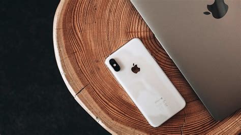 iPhone 13 may come with notch-free design, USB-C port | Mobile News (HT ...