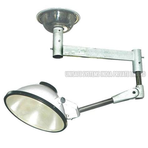 Manufacturer, Exporter & Supplier of OT Lights in Mumbai India
