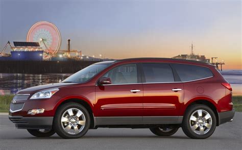 2011 Chevrolet Traverse News and Information - .com