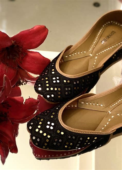 Get Mirror & Threadwork Detail Black Juttis at ₹ 1847 | LBB Shop