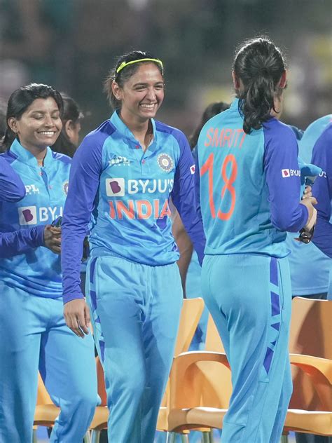 India end Australia’s dream run in WT20Is