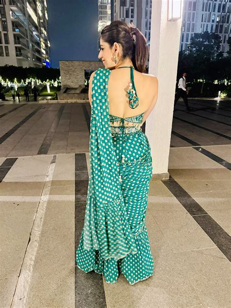 Alisha Chopra In Green Georgette Pre-Draped Saree Set – Ivory by Dipika