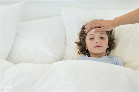 孩子半夜發燒怎麼辦？不要驚慌教大家幾個退燒的小方法 - 每日頭條