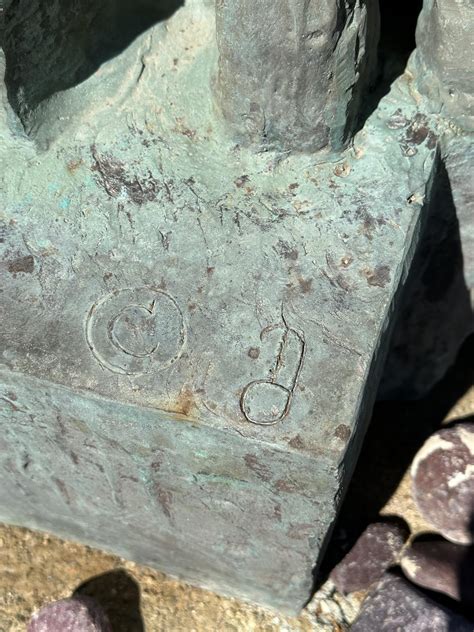 [FOUND] in Darwin California, does anyone know any more info about this piece? Head, hands, and ...