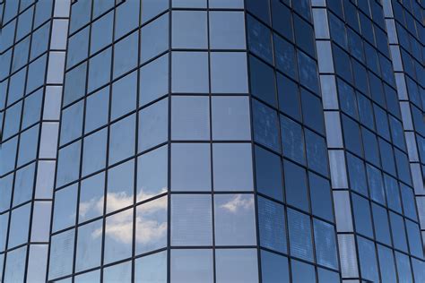 Building Glass Window 的图像结果