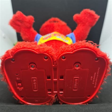 Burn Elmo Toy 的图像结果