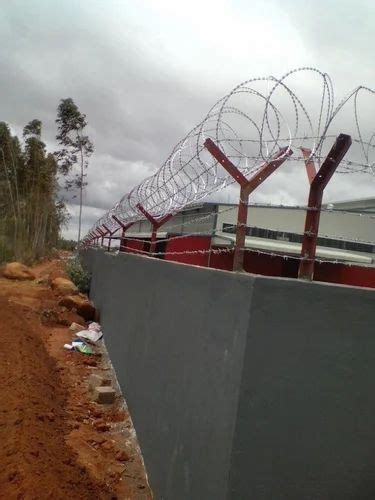 Security Fences - Helix Fence 420mm Security Fences Manufacturer from ...