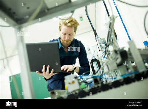 Factory Engineer 的图像结果