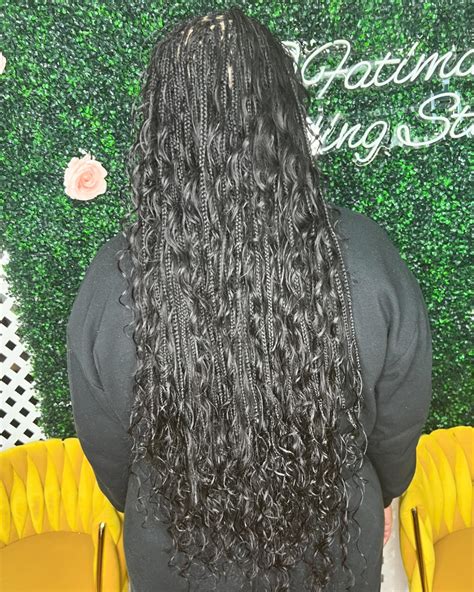 Fatima Braiding Studio | Knotless Bohemian 😍 -waistlength -curls are ...