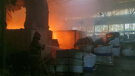 Navi Mumbai: Major Fire Breaks Out At Factory In Uran, Indian Navy ...