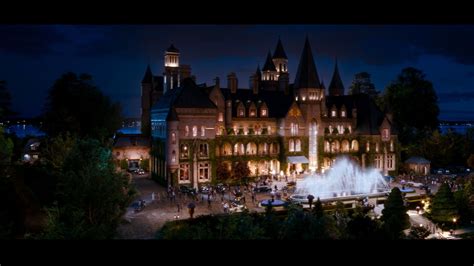 Gatsbys Mansion 2013