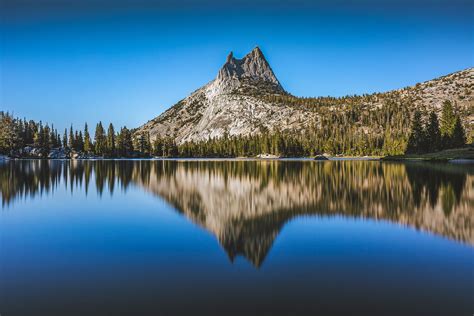 12 Best Hiking Trails in Yosemite National Park - Take a Walk Around ...