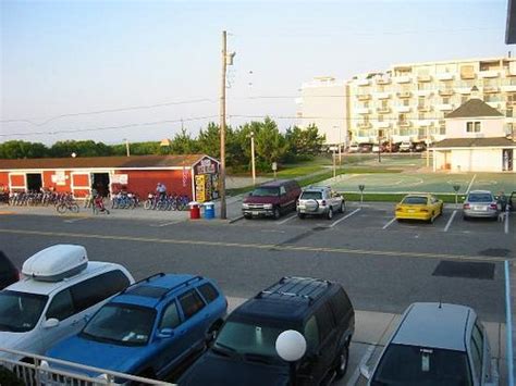 ATTACHÉ OCEANFRONT RESORT (Wildwood Crest) - Motel Reviews, Photos ...