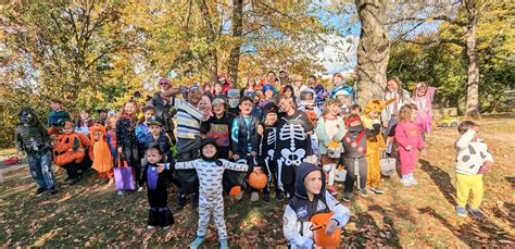 Highland Park Neighborhood Halloween Parade , 890 Meigs St, Rochester ...