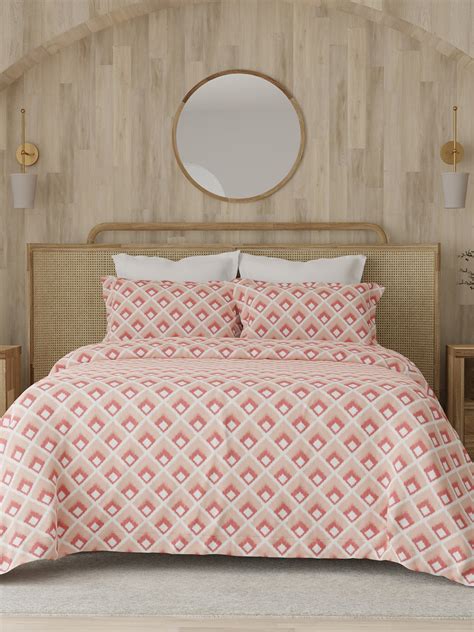 Zen 225 CVC Peach Geometrical 1 King Size Bedsheet with 2 Pillow Cover