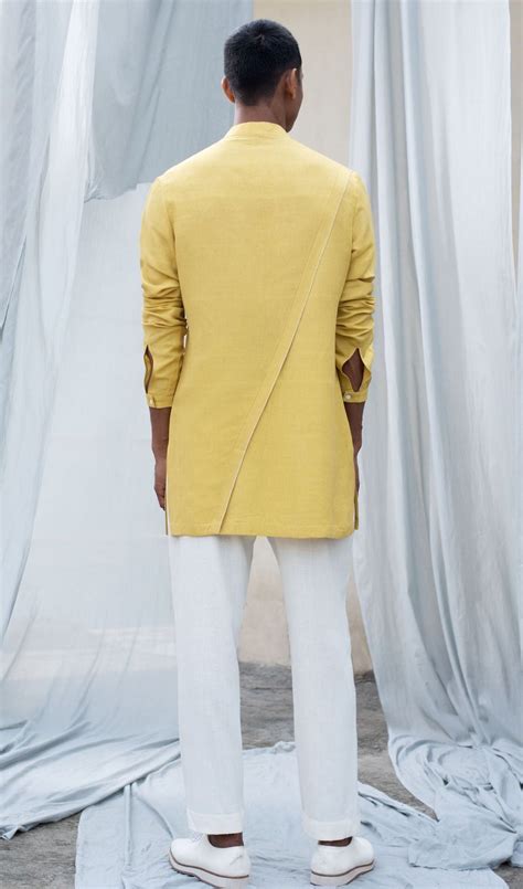 Crossover Panel Short Kurta – Antar-Agni