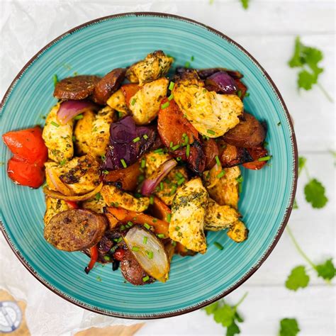 How To Make Air Fryer Spanish Chicken - Easy And Delicious! - Daisies & Pie