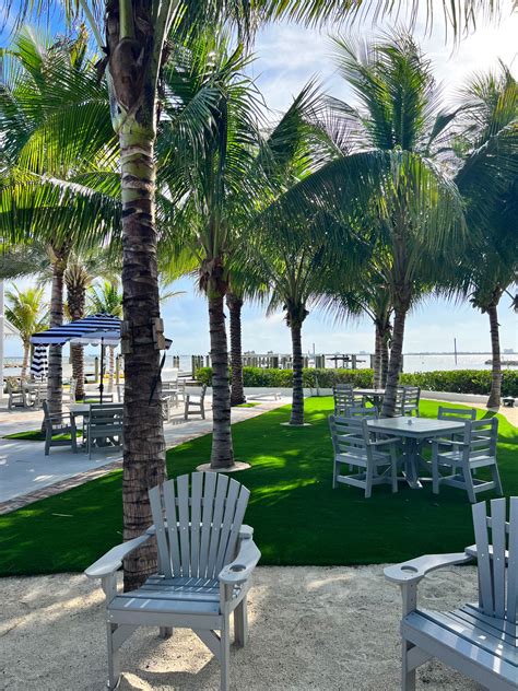 Marker 24 Riverfront Grille Restaurant – Marker 24 Marina