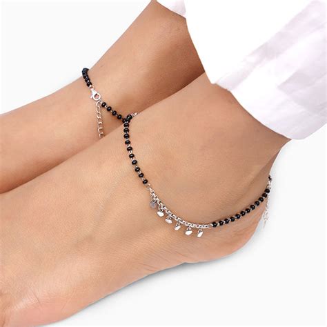 Buy Silver Hearts & Black Beads Anklet at Best Price – GIVA