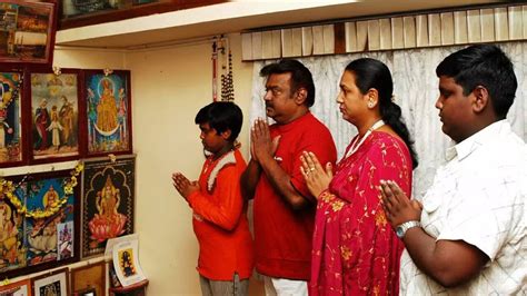 Vijayakanth family : குடும்பம் தான் உயிர்.. விஜயகாந்தின் ஃபேமலி ஆல்பம்