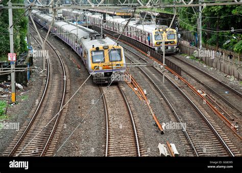 Western Local Train 的图像结果