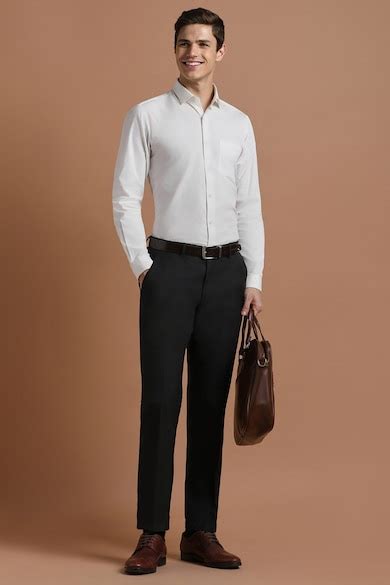 Buy Men Black Slim Fit Solid Formal Trousers Online - 955095 | Allen Solly