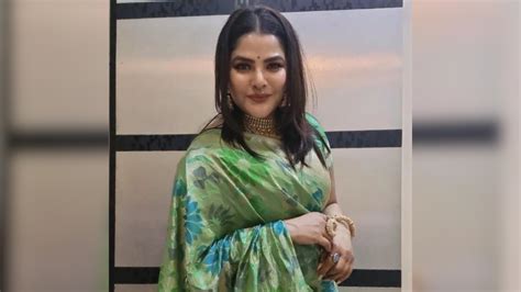 Money placed in flat in my absence: Partha Chatterjee aide Arpita on ...