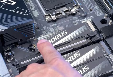 AI TOP 100 Z890 Barebone-IN - GIGABYTE India