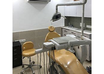 3 Best Dental Clinics in New Delhi - Expert Recommendations