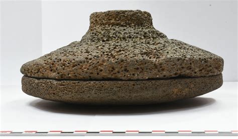 Los molinos de mano, protagonistas en el Museo Arqueológico de ...