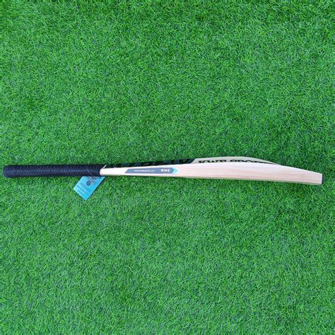 HYBRID MSD EDITION Season Cricket Bat – Kwesports