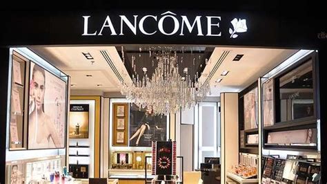 5 reasons to visit the new Lancôme store in Mumbai | Vogue India