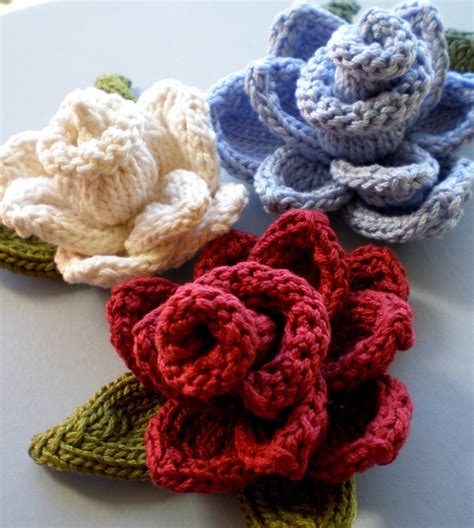 How to Knit a Basic Flower 的图像结果