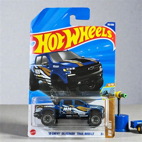 Hot Wheels - '19 Chevy Silverado Trail Boss LT - 152/250 - 2025 Editio ...