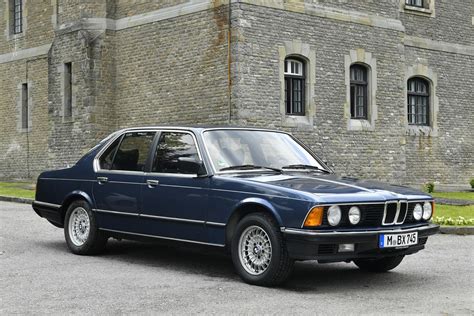 Cette BMW 745i de 1986 demande 185000 euros – Reprogrammation moteur