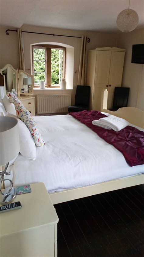 HASELBURY MILL (Haselbury Plucknett) - Hotel Reviews, Photos, Rate ...