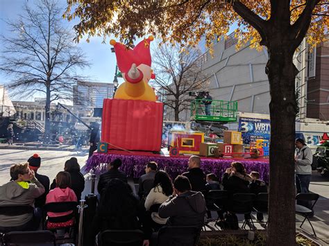First time at the Thanksgiving Parade! : r/Charlotte