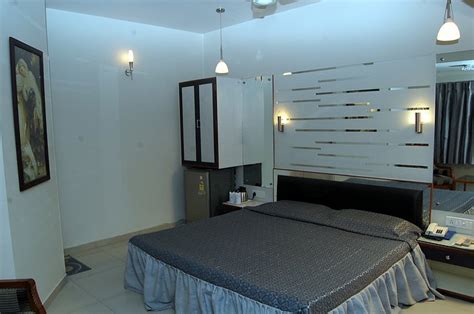 KLASSIC GOLD HOTEL (Ahmedabad, Gujarat) - Hotel Reviews & Photos ...