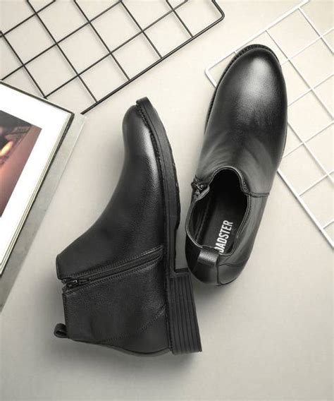 Black Chelsea Boots - Buy Black Chelsea Boots online at Best Prices in ...