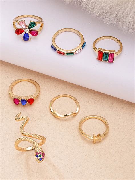 Bohey by KARATCART Set of 7 Gold-Plated Boho Midi Finger Rings for Wom