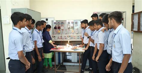 Electrician – Lalji Mehrotra Technical Institute (Pvt ITI)