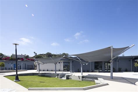 Earl Warren Middle School – USA Shade