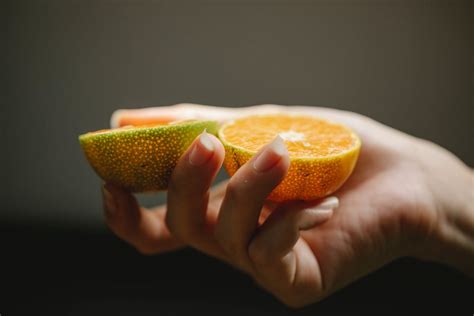 Orange Juice: Soothing Sore Throats and 5 Other Health Benefits ...