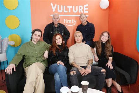 Hannah Gross Net Worth - Wiki, Age, Weight and Height, Relationships ...