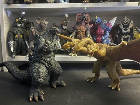 Movie Monster Series King Ghidorah Godzilla The Ride Ver.