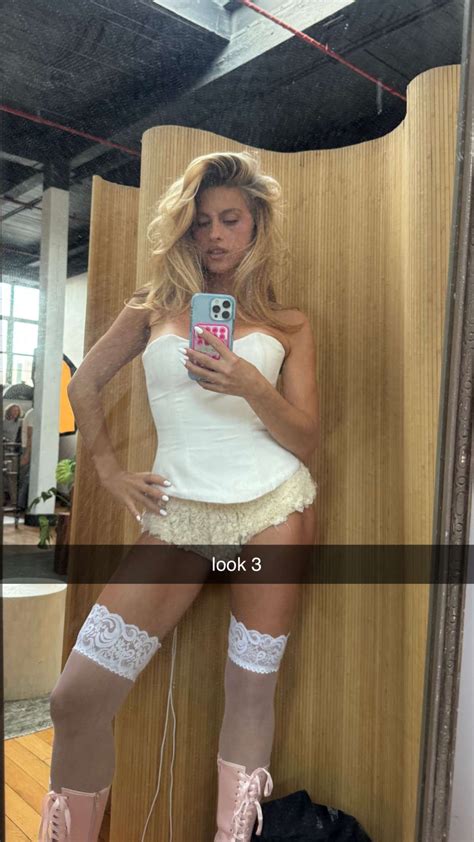 XANDRA POHL – Instagram Photo 08/31/2025 – HawtCelebs