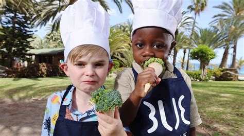 Kids are more adventurous with their food on holiday - and might even ...